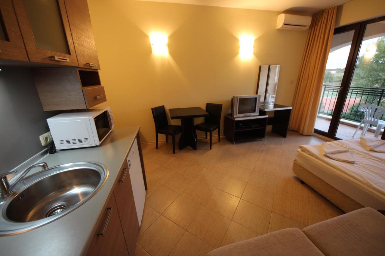 Menada Nestinarka Apartments Tsarevo Exterior photo